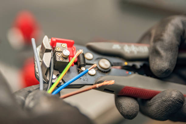 Best Licensed Electrician  in Hopatcong, NJ